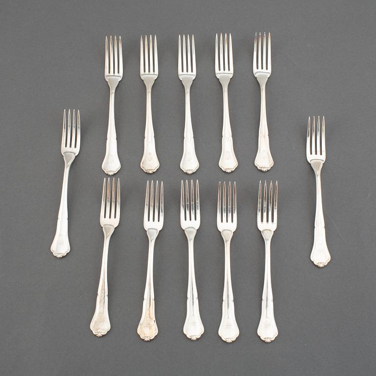 A set of 24 (12+12) fruit-cutlery, marked T.E., Stockholm 1927.