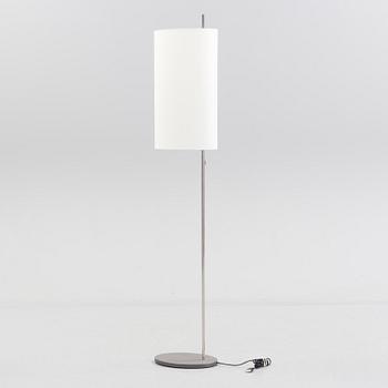 ARNE JACOBSEN, golvlampa "28710 Royal", för Louis Poulsen, Danmark, 1900-talets slut.