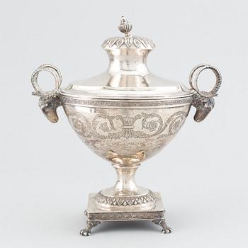 A Swedish Gustavian silver sugar-bowl and cover, mark of Anders Fornholm, Stockholm 1790.