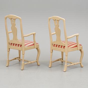 KARMSTOLAR. ett par, rokoko-stil, 1900-tal.
