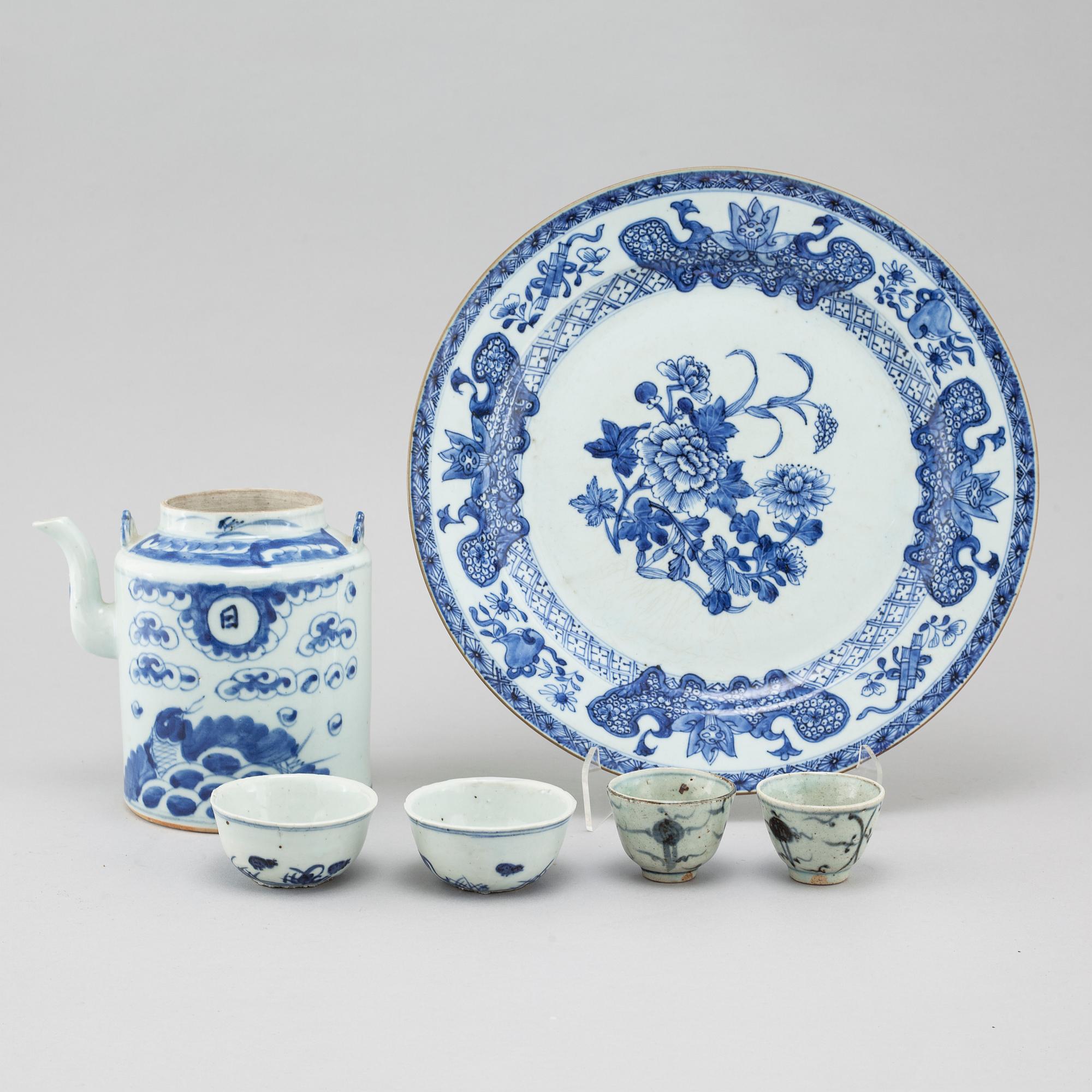 Six pieces of chinese porcelain, 18th and 19th century.