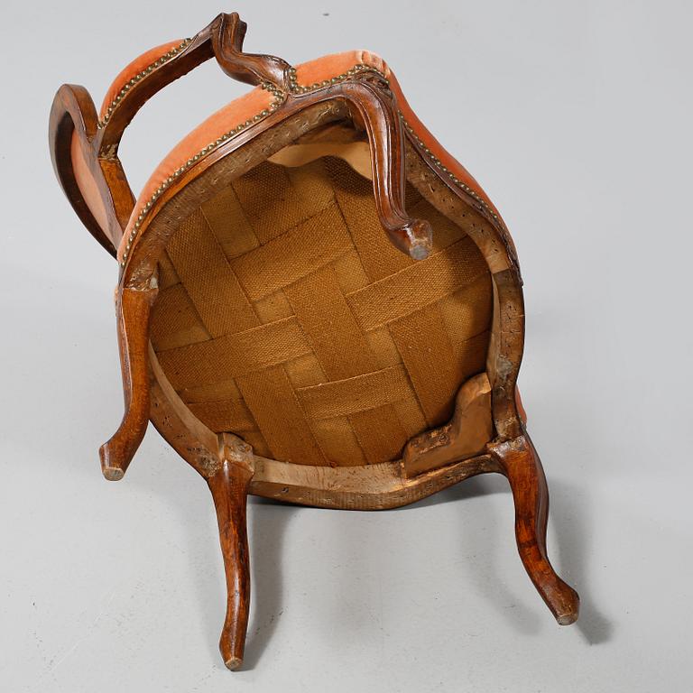 KARMSTOLAR, ett par, Louis XV-stil, 1800-talets andra hälft.