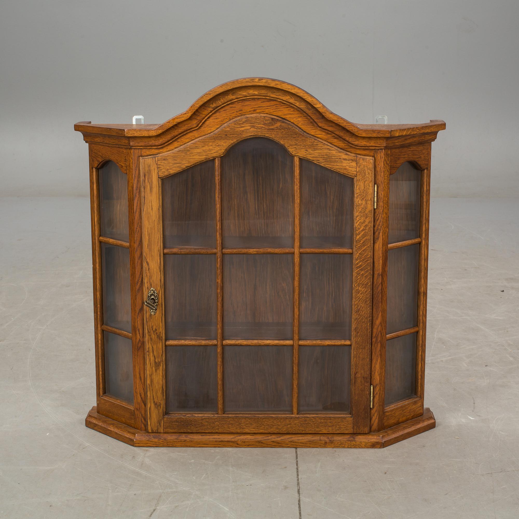 HÄNGVITRIN, 1900-tal.