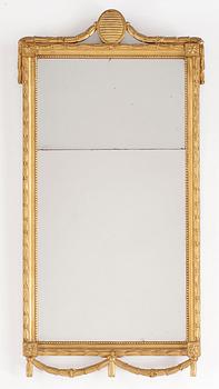 SPEGEL, sengustaviansk, omkring år 1800.