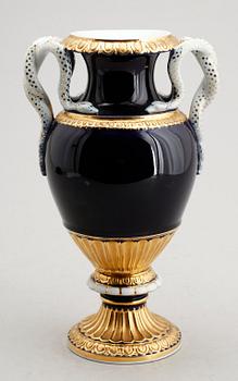 VAS, porslin, Meissen, 1900-talets första hälft.