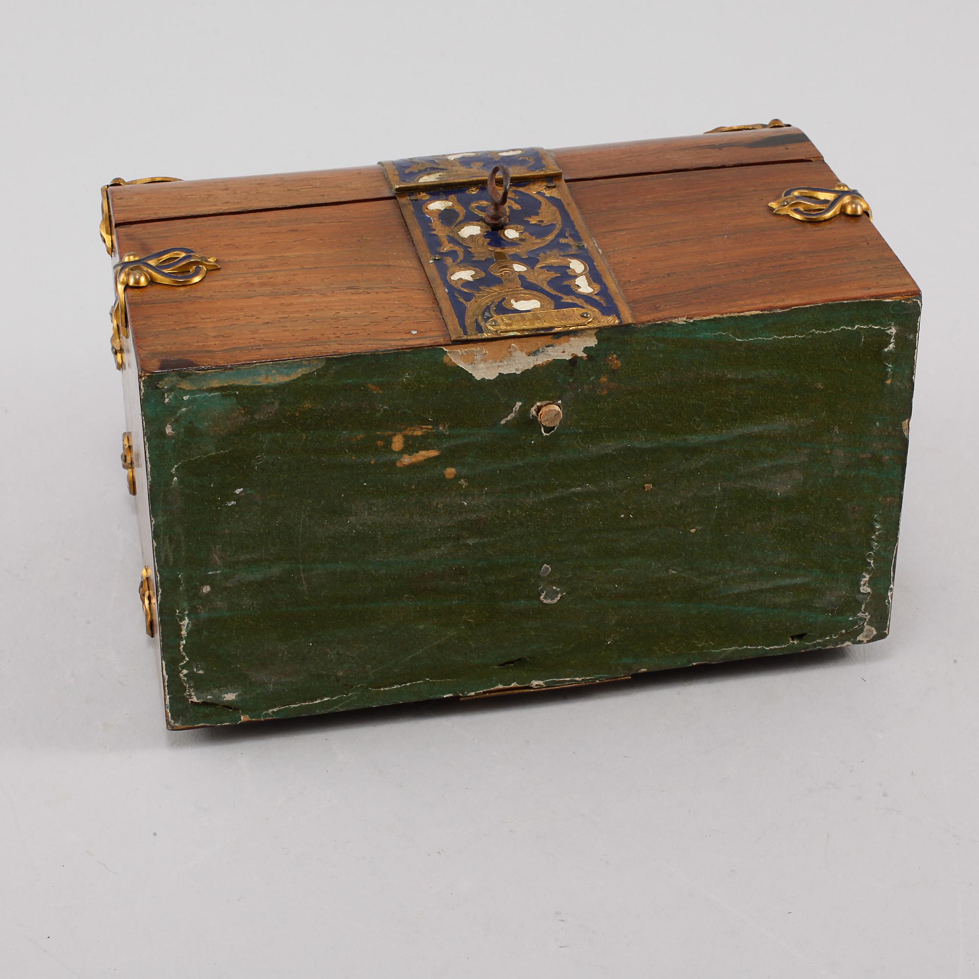 FLASKSCHATULL, troligen Frankrike, 1800-talets slut.