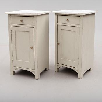 SÄNGBORD, 1 par, 1900-talets första hälft.