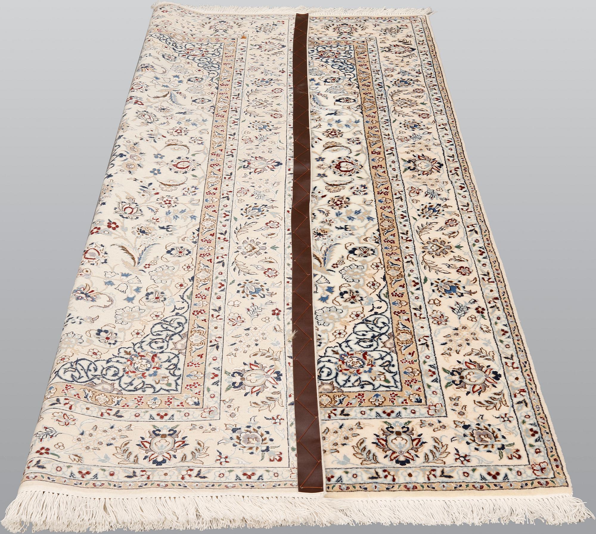 A rug, Nain Part Silk, sk 6 LAA, 179 x 123 cm.