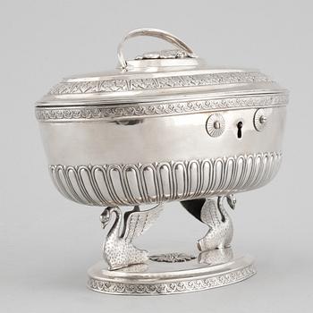 A Swedish early 19th century silver sugar-casket, mark of CP Lampa, Stockholm 1822.