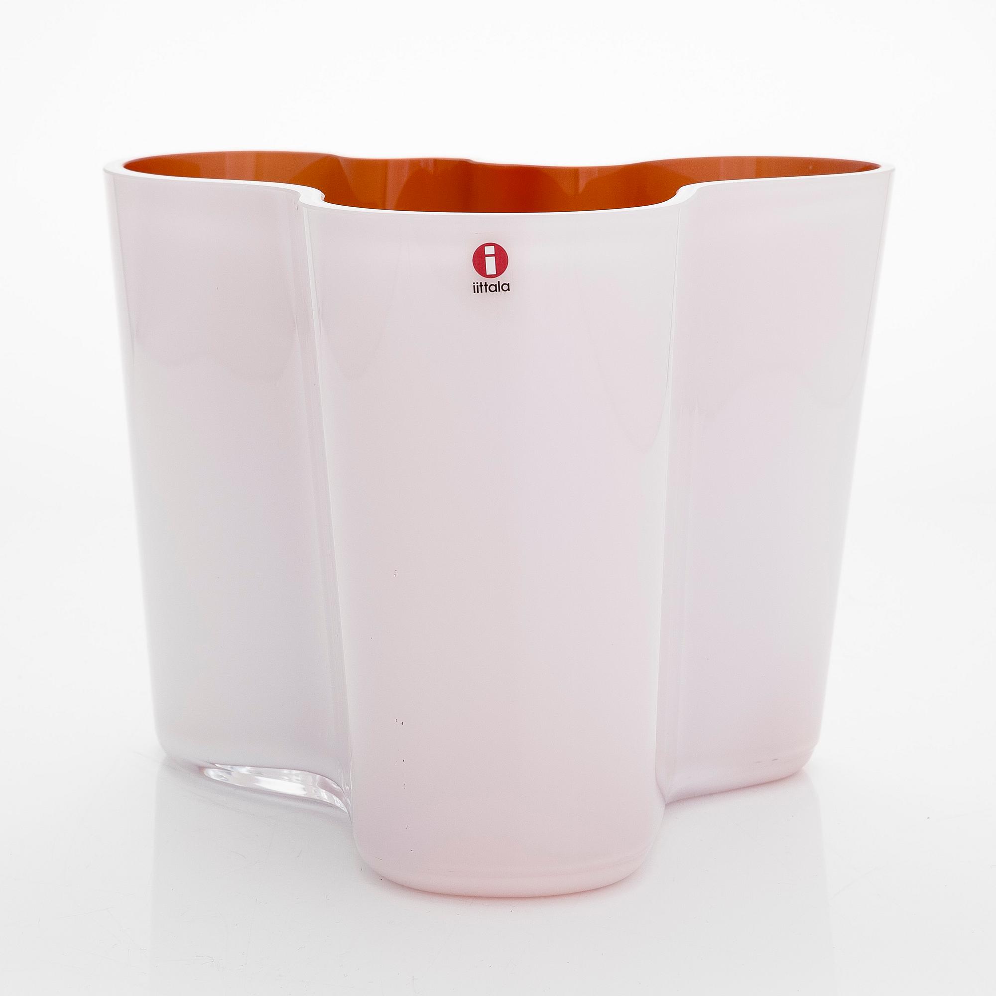 Alvar Aalto, vas, 3030, signerad Iittala.
