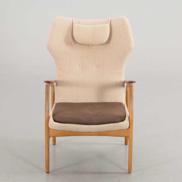 AN ARMCHAIR DESIGNED BY AKSEL BENDER MADSEN FOR BOVENKAMP, 1950/60´s.