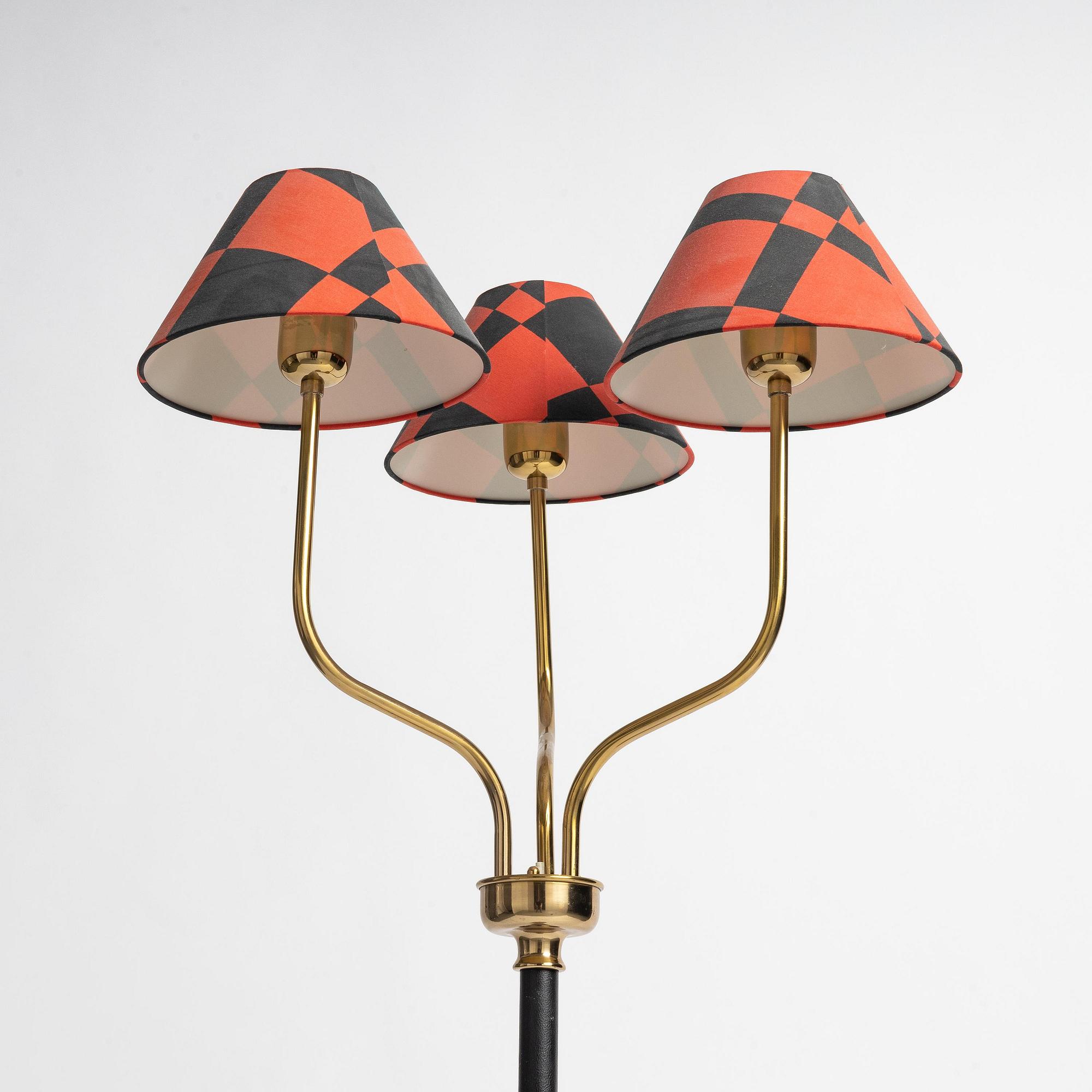 Josef Frank, golvlampa, modell "2426", Firma Svenskt Tenn, 1900-talets mitt.