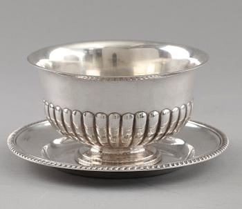 SÅSSKÅL, silver. Jacob Engelbert Torsk, Stockholm 1910. Vikt 500 gr.