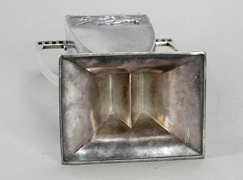 VAS, vitmetall samt glas, 1920-tal.