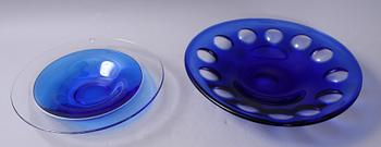 FAT, 2 st, glas, Orrefors samt Gösta Sigvard,  Lindshammar Glasbruk.