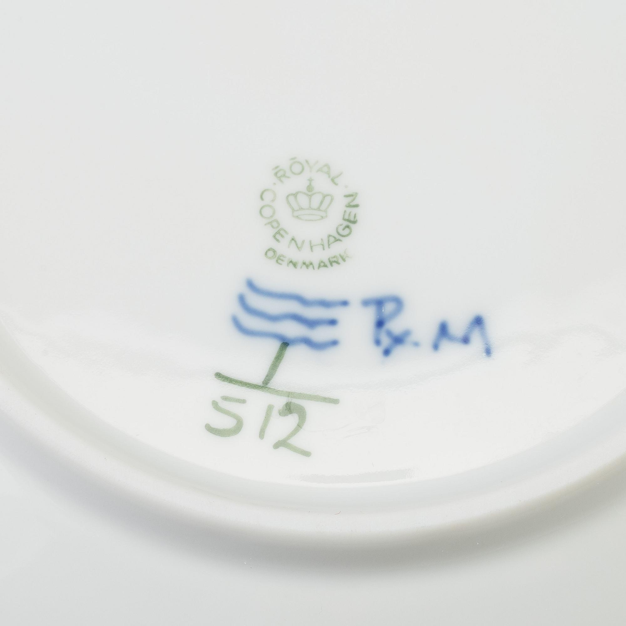 ROYAL COPENHAGEN, mat-, kaffe- och teservis, porslin, 44 delar, porslin, "Musselmalet", Danmark.