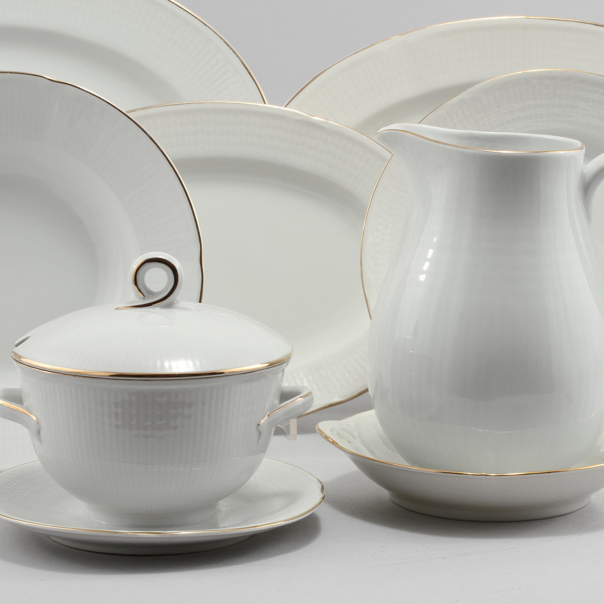 SERVISDELAR, 45 delar, porslin, "Swedish grace", Louise Adelborg, Rörstrand, 1900-talets mitt.
