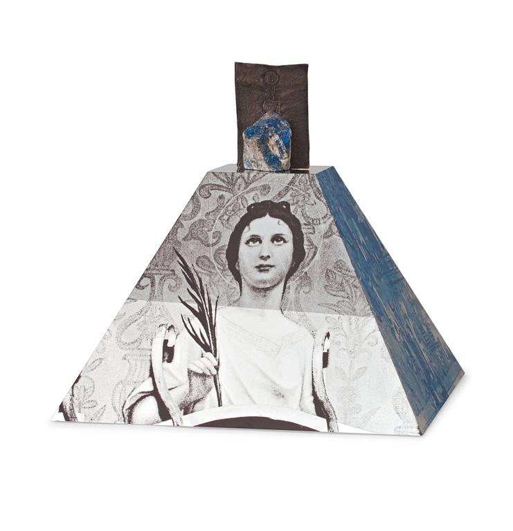 Robert Rauschenberg, "Araucan Mastaba, Roci Chile".