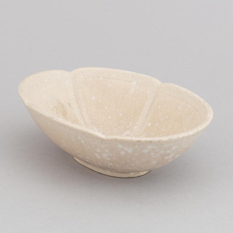 Gunnar Nylund, a set of 2 double" stoneware pots, model UB and a bowl, Rörstrand, Sweden 1940's.