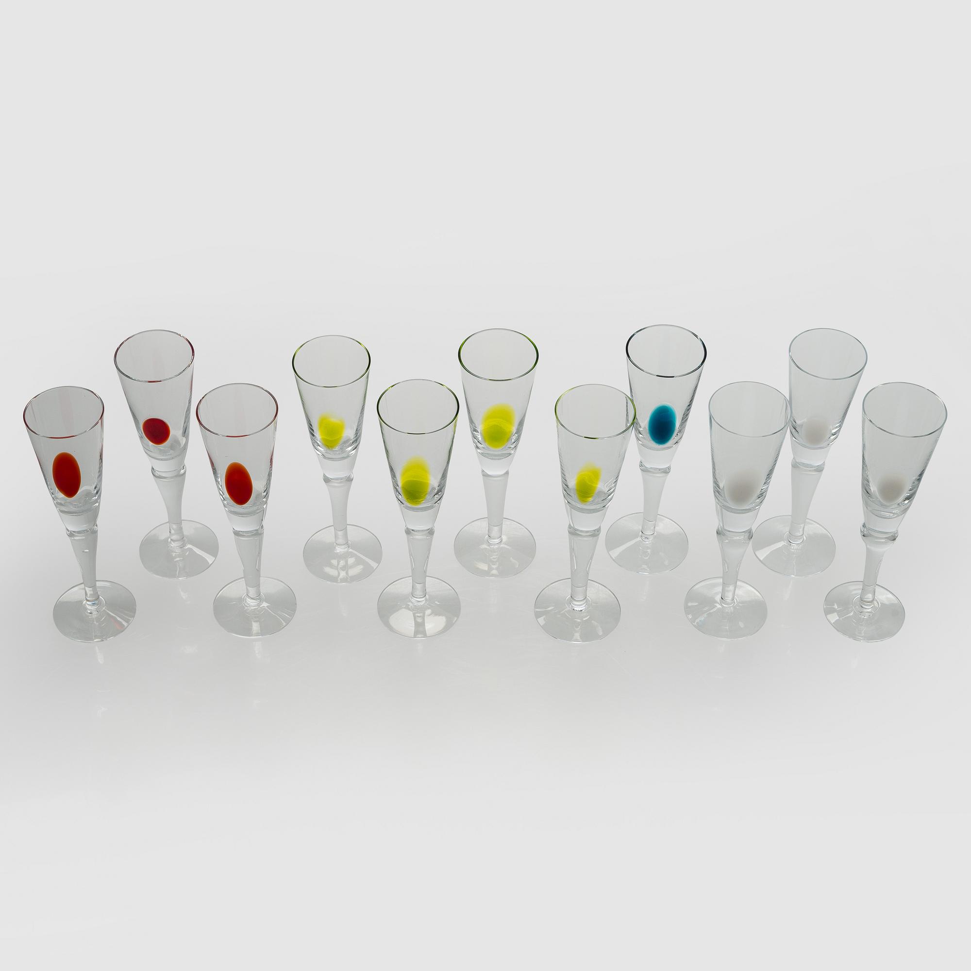 Gunnel Sahlin, A set of 11 licquer glasses, 'Marrakech'-serie, Kosta Boda Sweden.