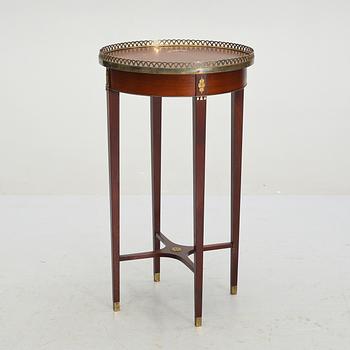 SIDOBORD, troligen "Mod 3264" för Nordiska Kompaniet, troligen före 1909.