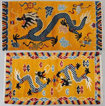 MATTOR, 2 st, Kina, sent 1900-tal, 140x80 respektive 150x75 cm.