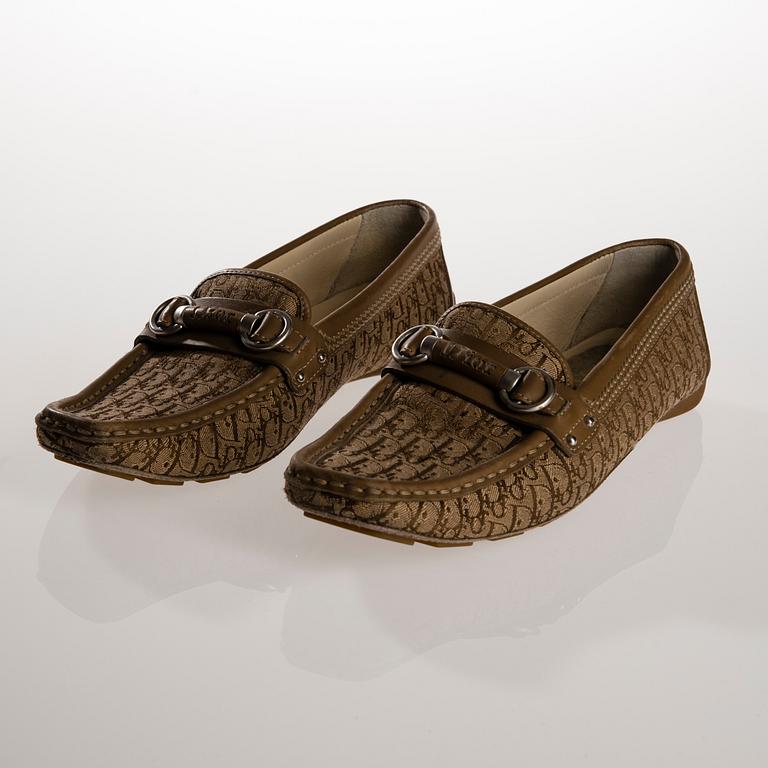 SKOR, Christian Dior.