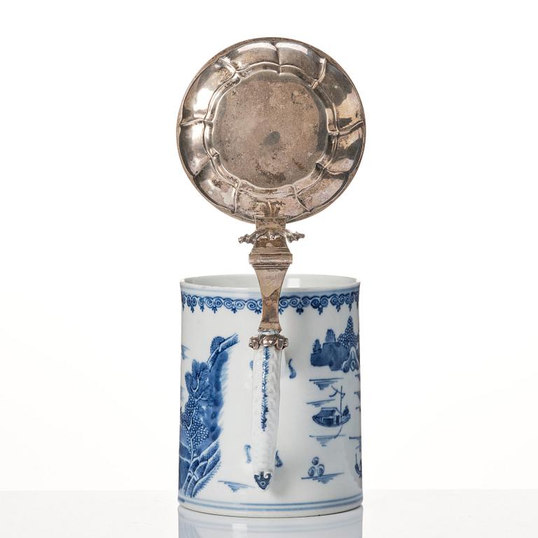 A blue and white Chinese Export silver mounted tankard, Qing dynasty, Qianlong (1736-95). Bergen, Norway 1783.