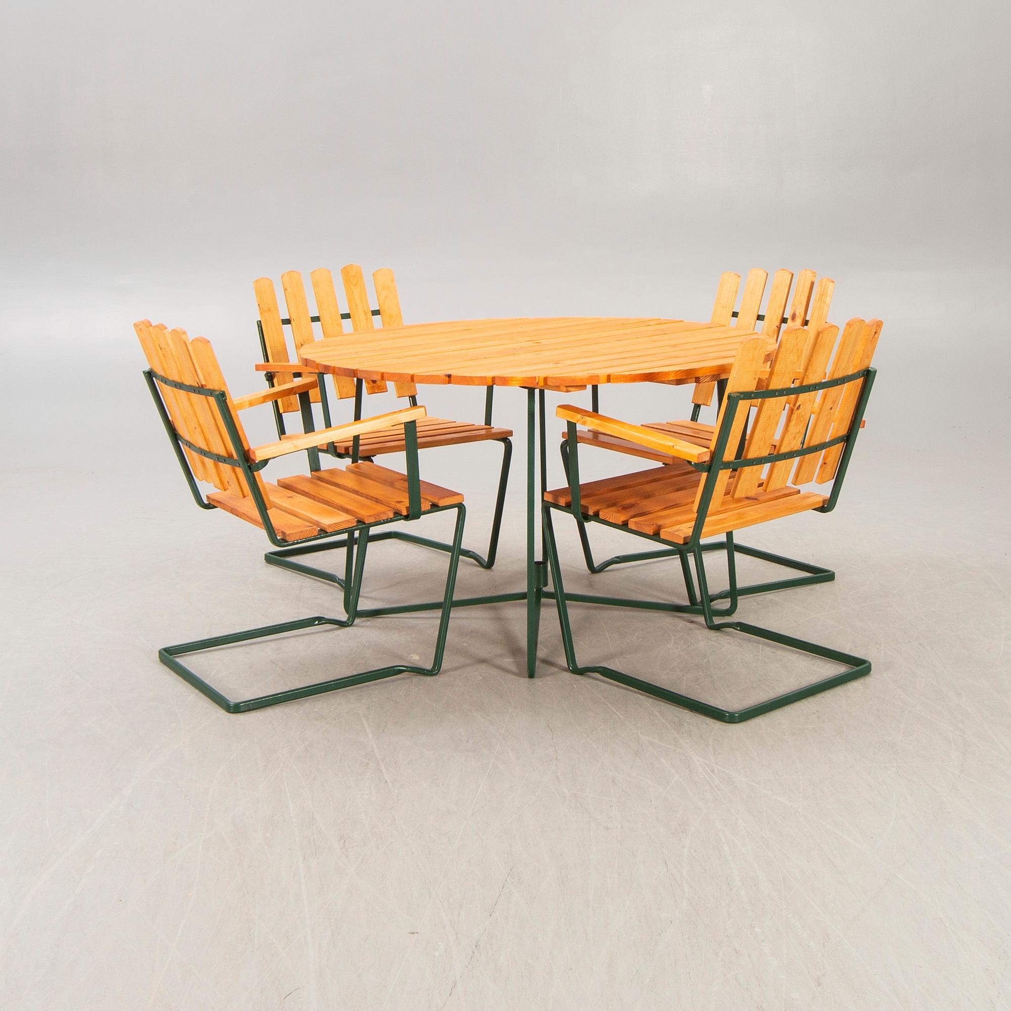 A five pcs garden suite by Arthur Lindquist  model A2, Grythyttan Stålmöber, late 20th century.