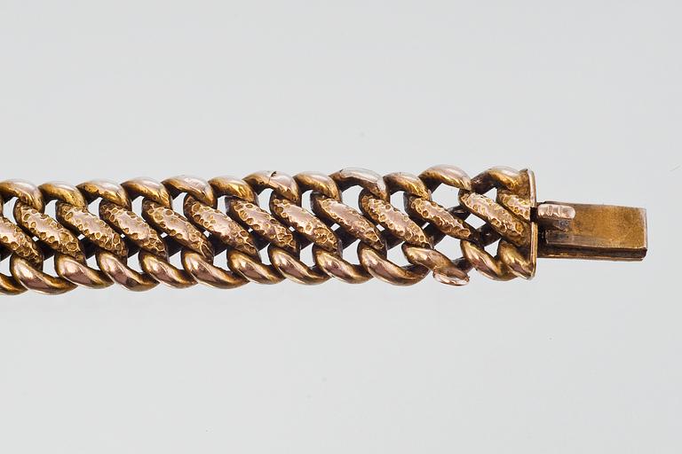 A GOLDEN BRACELET.