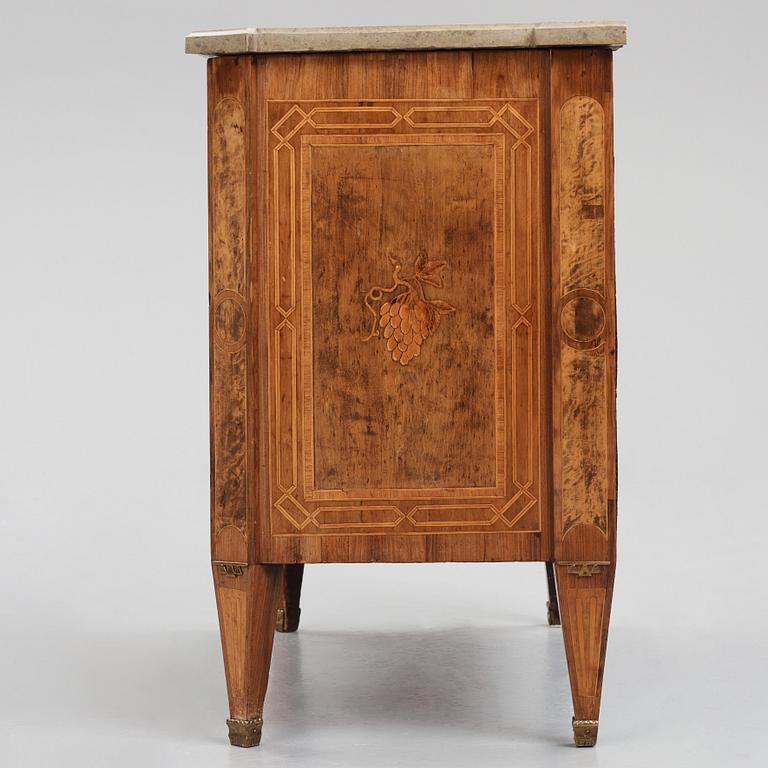 A Gustavian commode, attributed to C Lindborg (master 1781-1808).