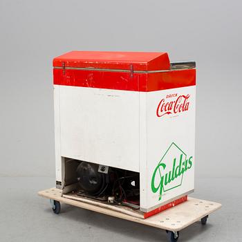 KYL, för dricka "Coca-Cola" och "Guldus", 1900-talets mitt.