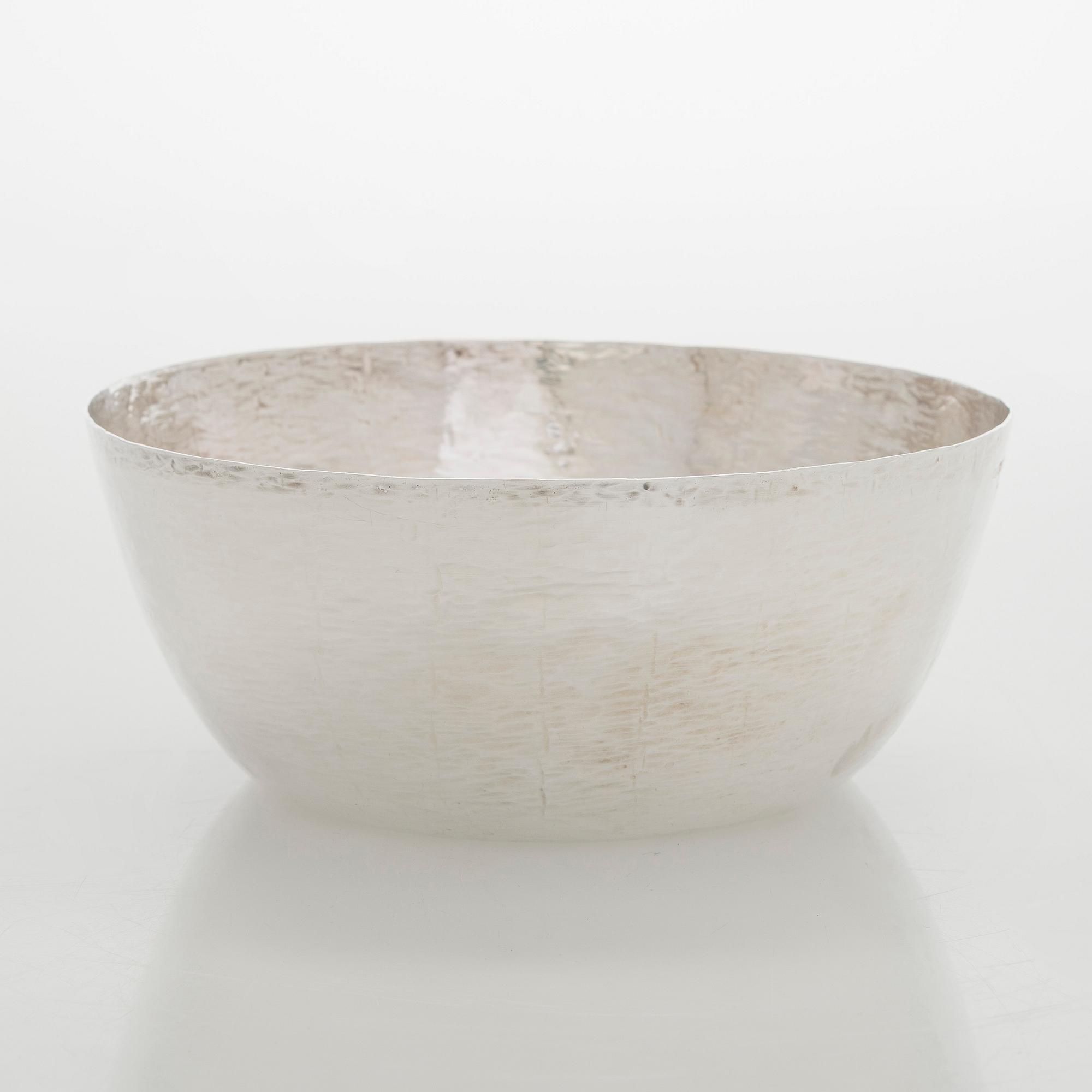 Tapio Wirkkala, malja, sterlinghopeaa, Kultakeskus, Hämeenlinna 1970.