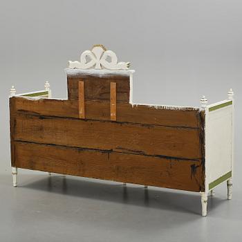 SOFFA, gustaviansk, omkring 1800.