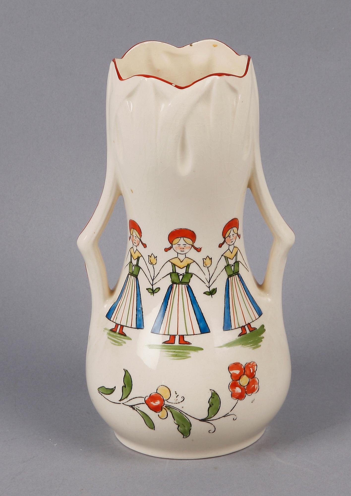 VAS, flintgods, jugend "Daldansen", Rörstrand, 1900-talets början.