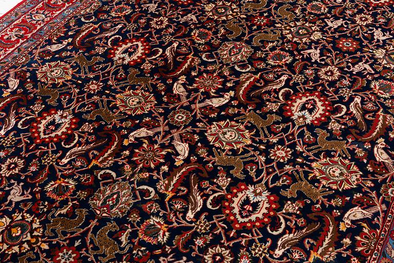 Carpet, semi-antique Ghom / Veramin, approx. 312 x 210 cm.