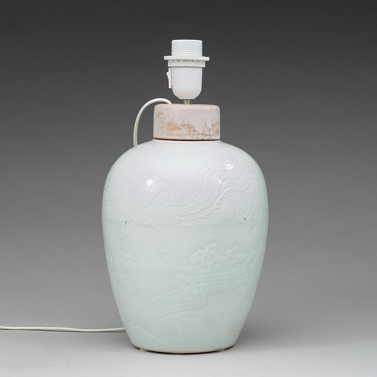 KRUKA, porslin. Transtition, 1600-tal.