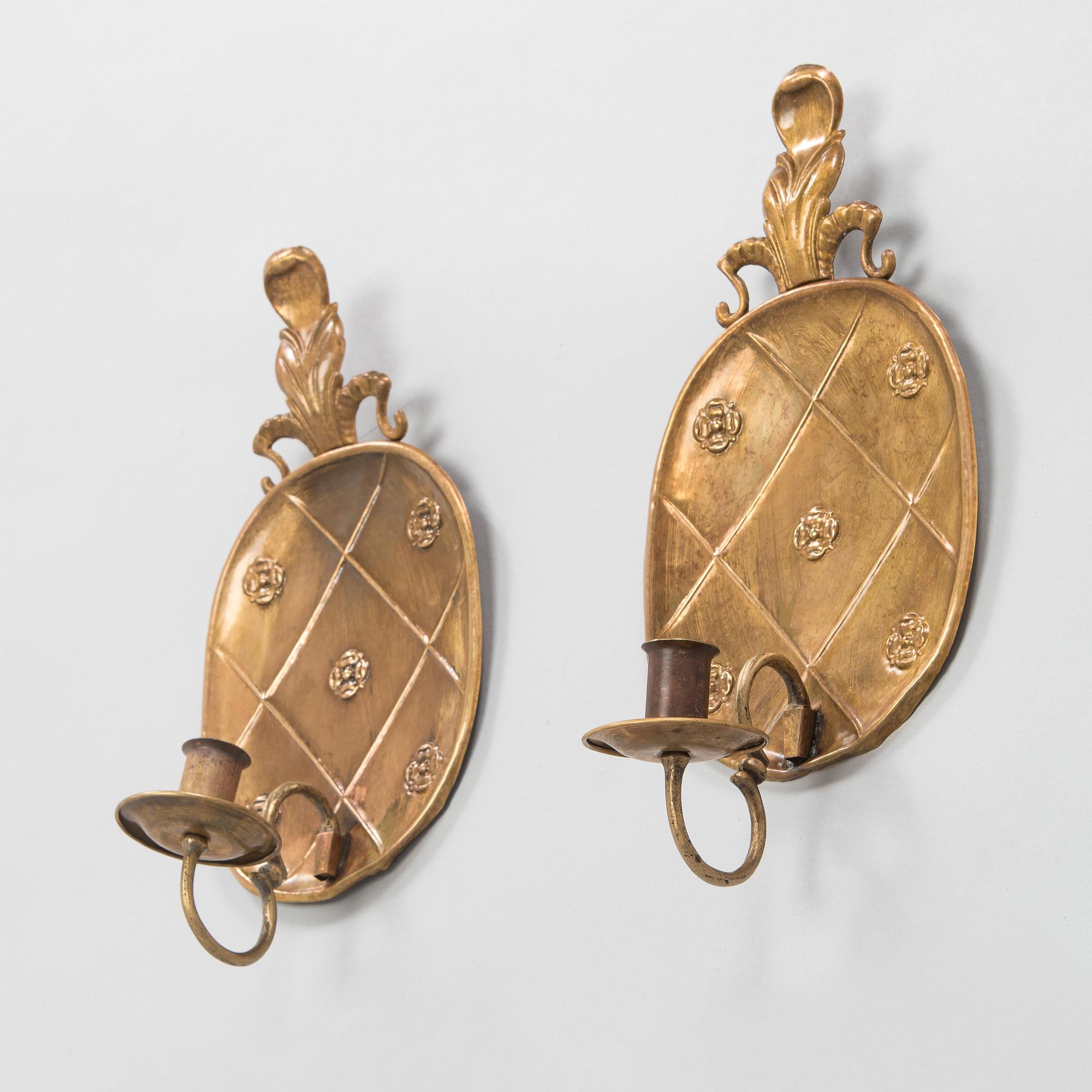 Paavo Tynell, a pair of 1920's wall sconces '7011' for Taito Finland.