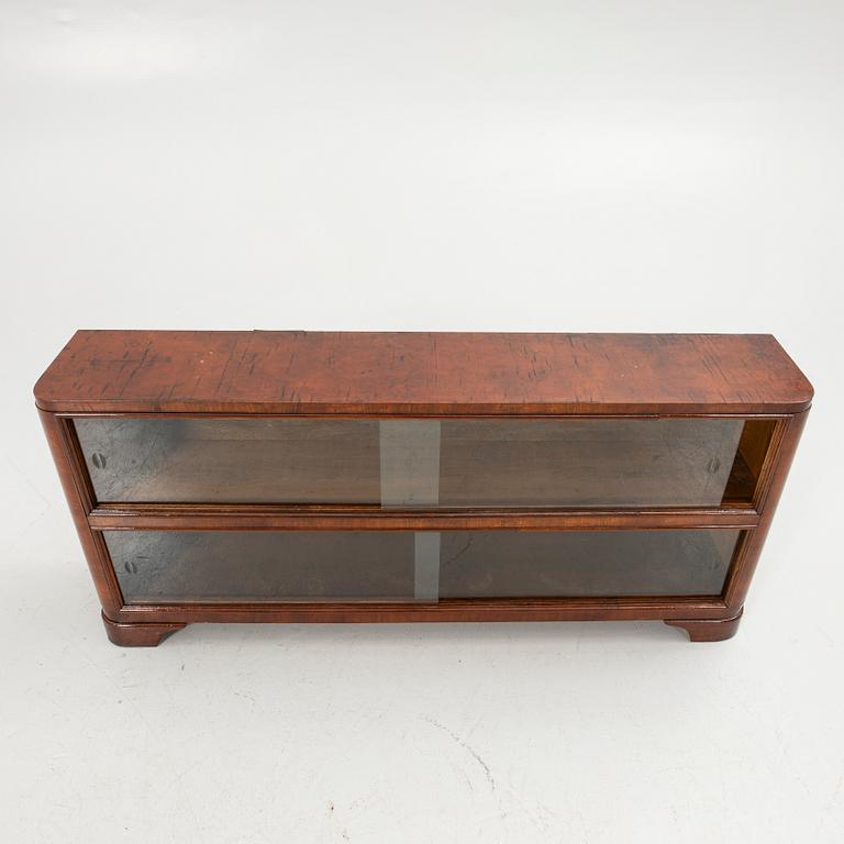 Sideboard, 1900-talets första hälft.