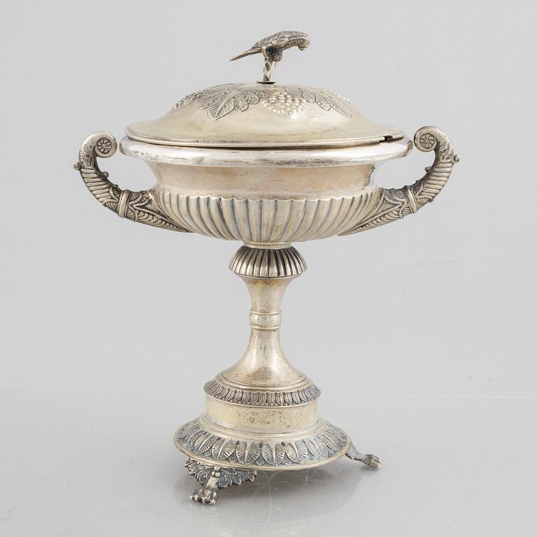 A Swedish silver sugar bowl with cover, marks of Magnus Fryberg, Jönköping 1830.