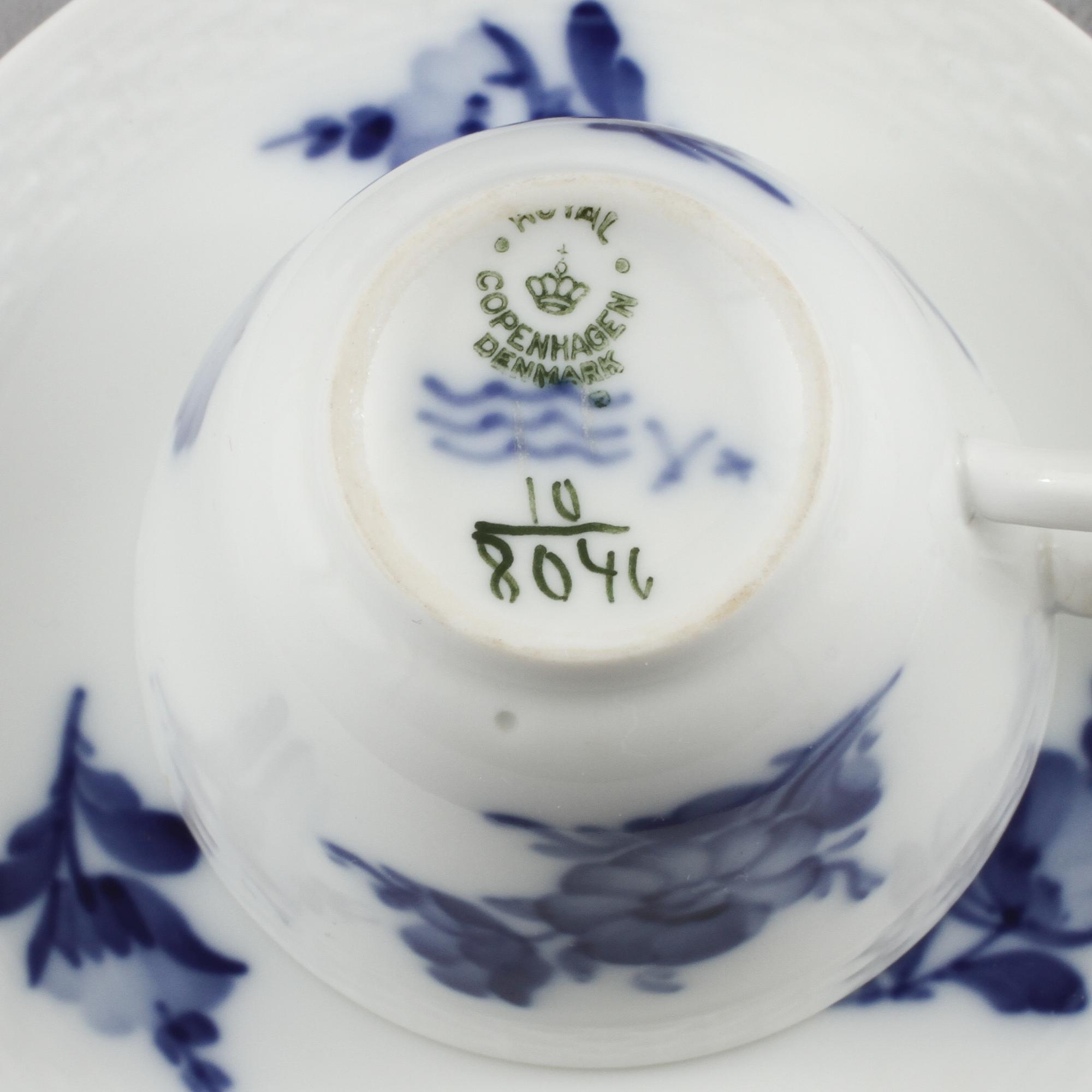 SERVISDELAR, 15 st, porslin, "Blå blomst", Royal Copenhagen, 1900-talets andra hälft.