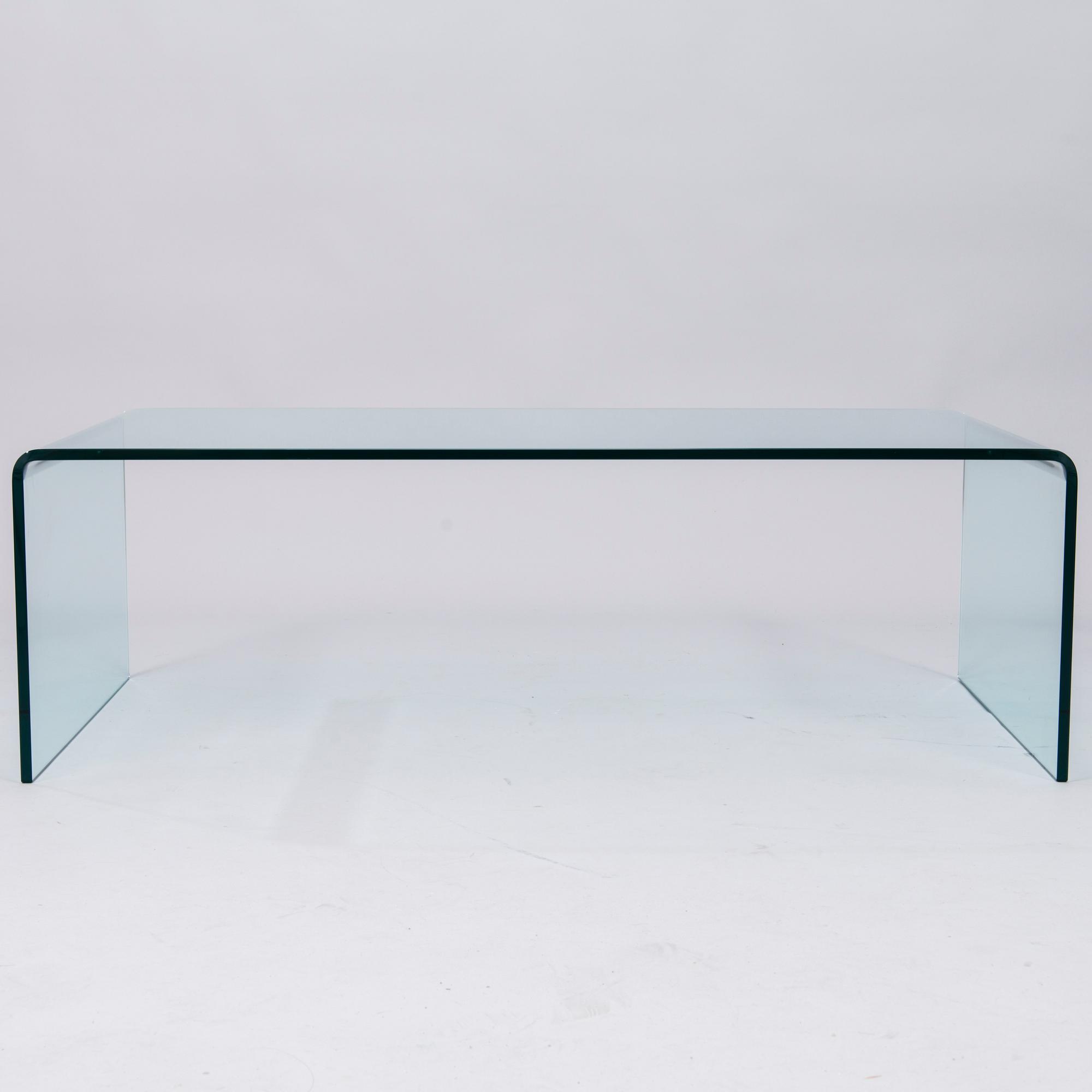 A 21 st century coffee table "Pont" for Lignet Roset.