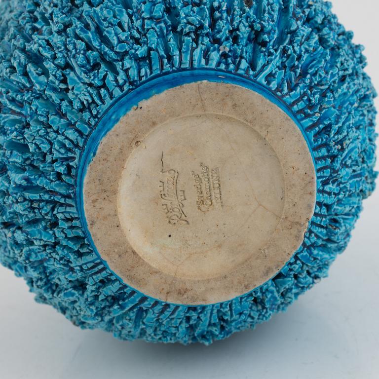 Gunnar Nylund, vase, "Hedgehog Vase", Rörstrand.