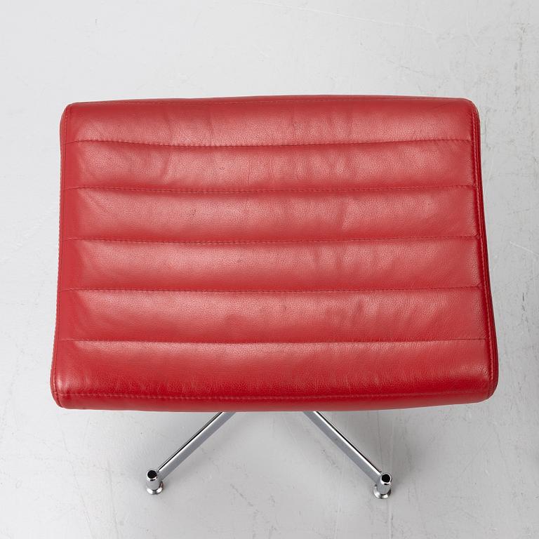 Pair of armchairs with footstool, “Vitesse”, Bolia.