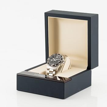 Longines, HydroConquest, wristwatch, 41 mm.