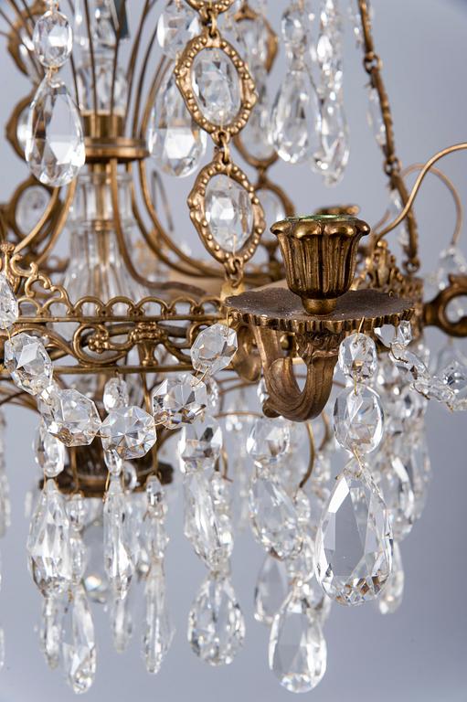 TAKKRONA, gustaviansk stil, 1900-talets mitt. Höjd 80 cm.