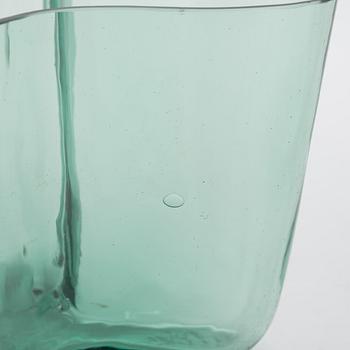 Alvar Aalto, A '9750' vase Karhula Glassworks in production 1937-1949.