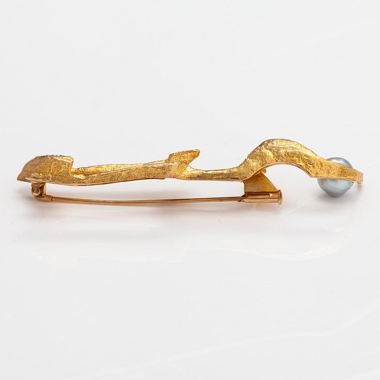 Björn Weckström, Brosch "Pulkka", 14K guld, odlad pärla. Lapponia 1970.