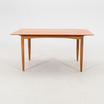 Ib Kofod Larsen, Matbord "modell 403" Slagelse Møbelværk 1900-talets andra hälft.
