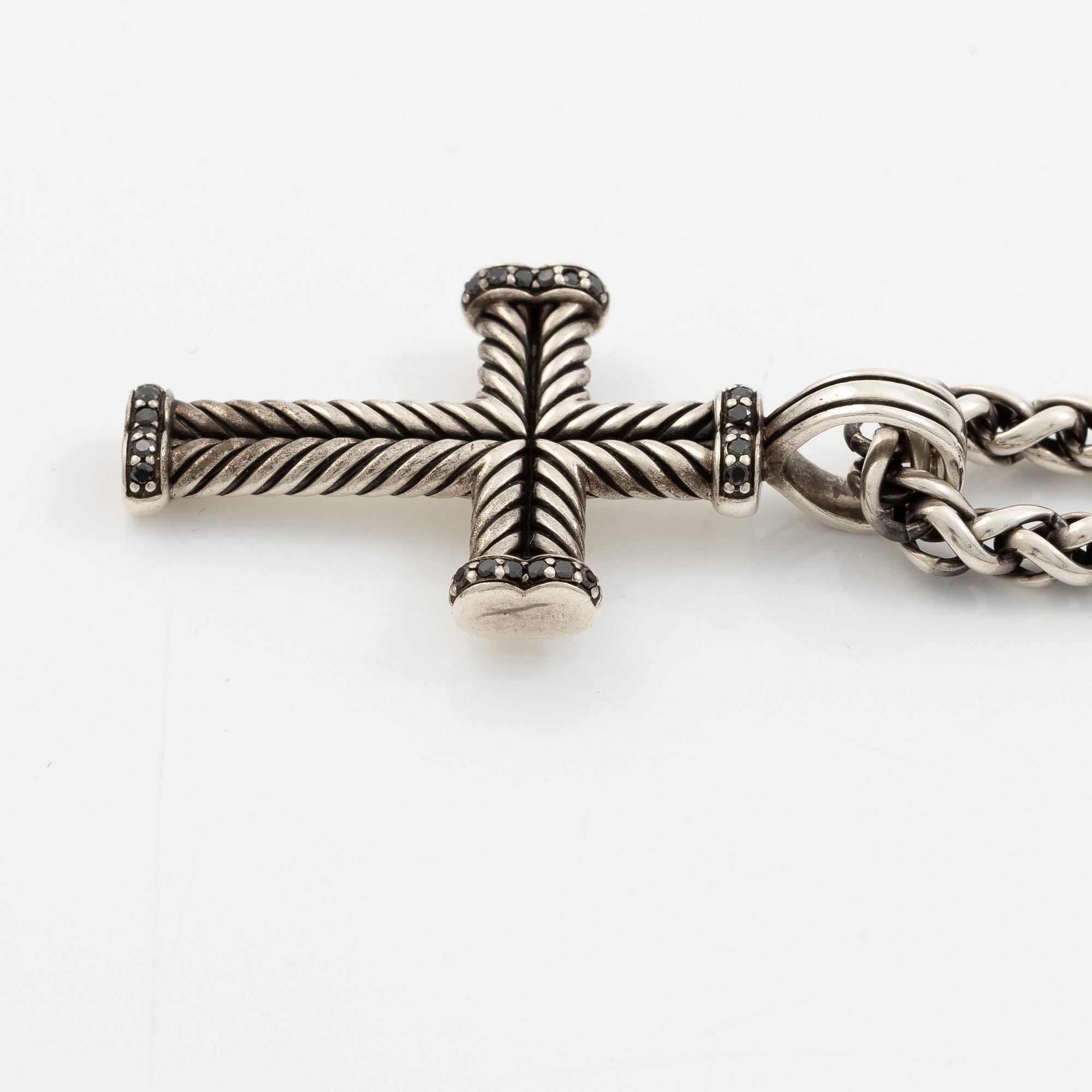 David Yurman, necklace in the form of a cross, silver with black diamonds.